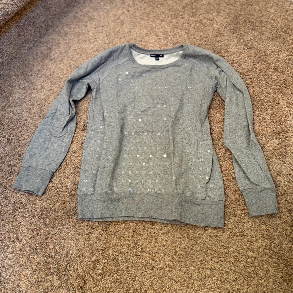 ⭐️EUC - Gap Kids - Gray Long Sleeve Sweatshirt with clear sequin - XL (12)